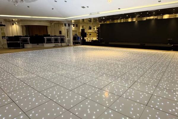 Location Piste de Danse LED Blanche Monaco | Fairmont Monte Carlo Événement Corporate