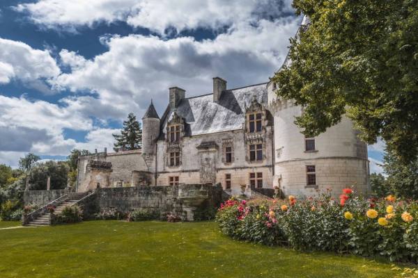 D'une Histoire Fascinante à un Conte de Fées pour Toujours : Se Marier dans un Château Français Tout à fait Unique