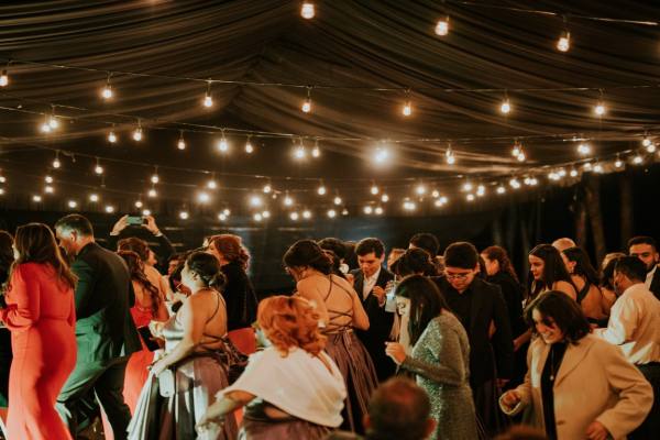 Combien Coute l'Eclairage pour un Mariage en France?