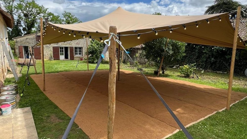 Small Stretch Tent